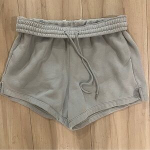 Abercrombie Mid Rise Sunday Short